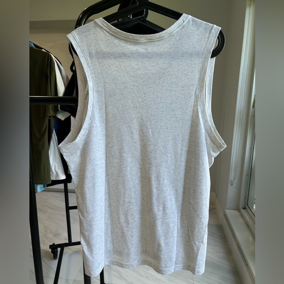 Nike Dri-Fit Men’s Tee Size: L - Picture 3 of 5